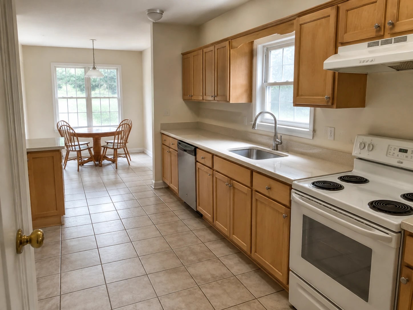 Kitchen overview and installed appliances.