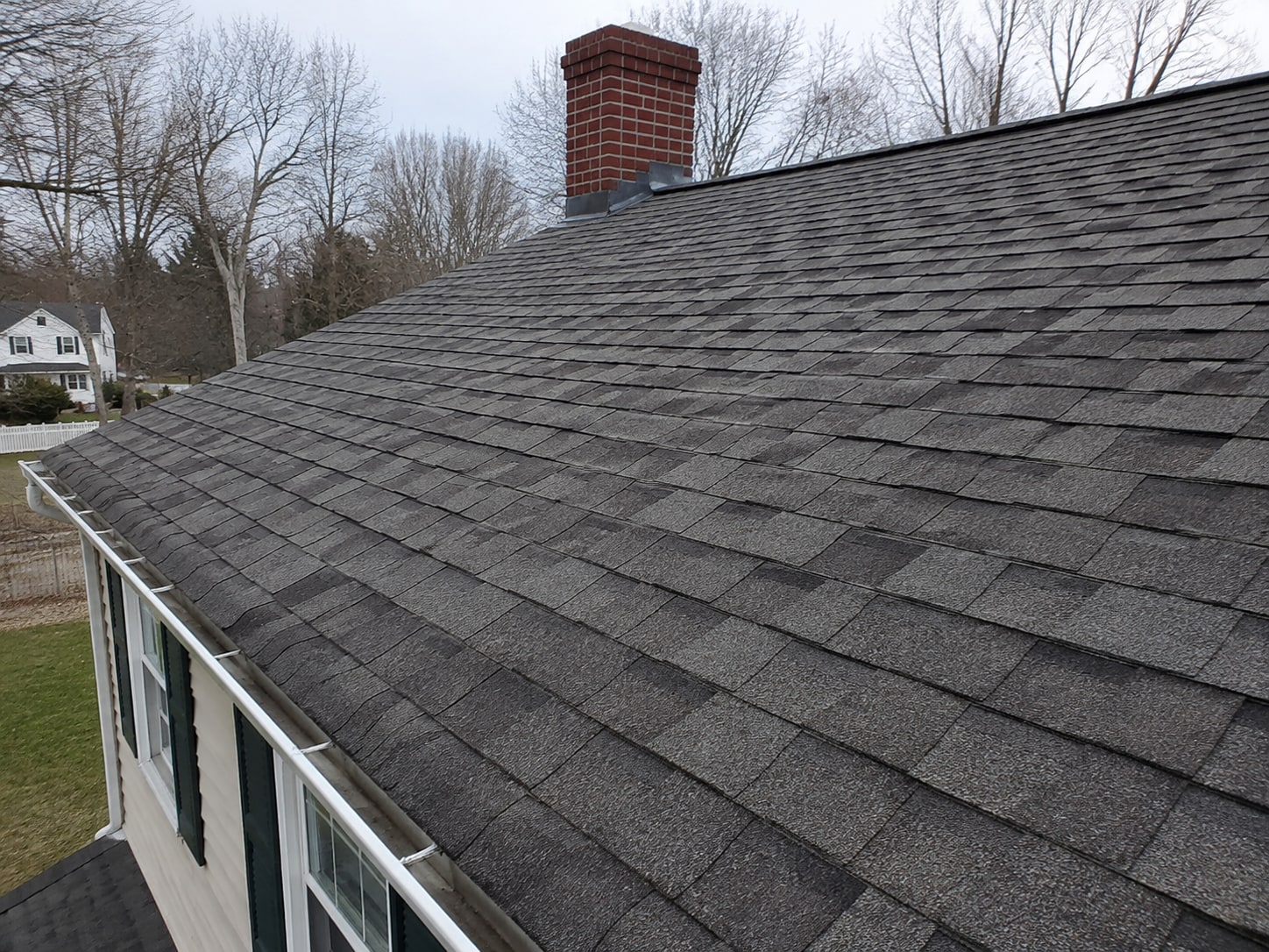 Overview of the visible covering and chimney location.